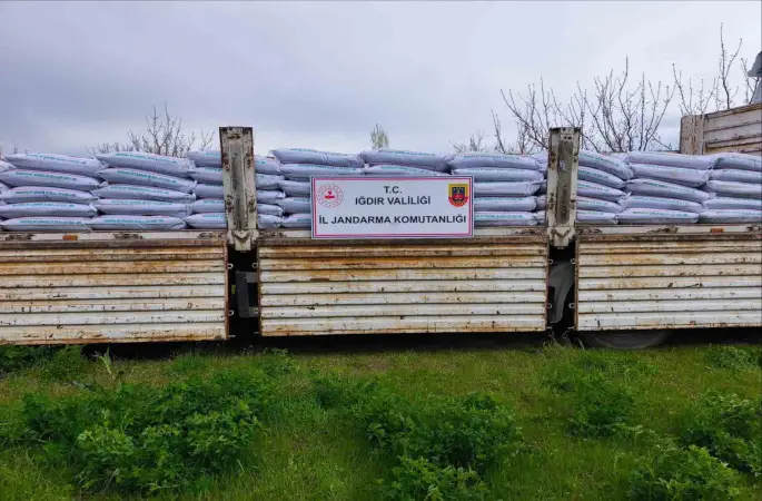 Iğdır’da kaçak gübre operasyonu: 30 ton ürün ele geçirildi
