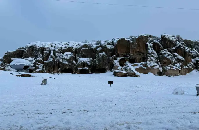 İhsaniye’de yoğun kar yağışı
