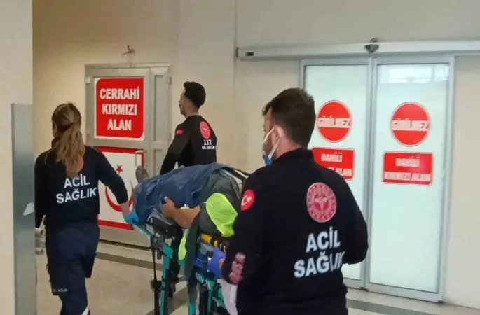 İnşaat iskelesi çöktü bir işçi yaralandı
