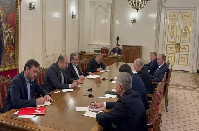 İran Dışişleri Bakanı Arakçi, Putin ile görüştü
