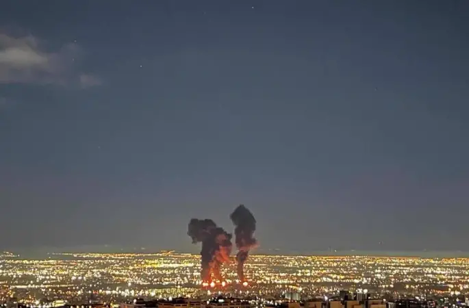 İsrail ordusu, İran’a yönelik yeni bir saldırı dalgasının tamamlandığını açıkladı
