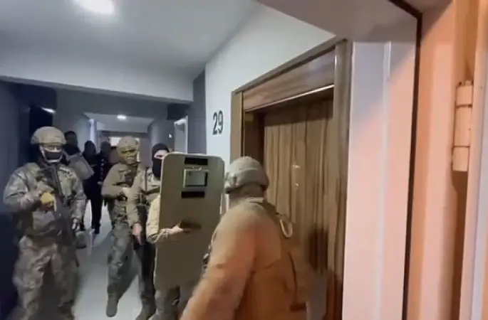 İzmir’de dev yasa dışı bahis operasyonu: 49 tutuklama
