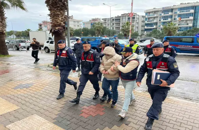 İzmir’de iki kardeşin öldüğü kazada kaçan şüpheli tutuklandı
