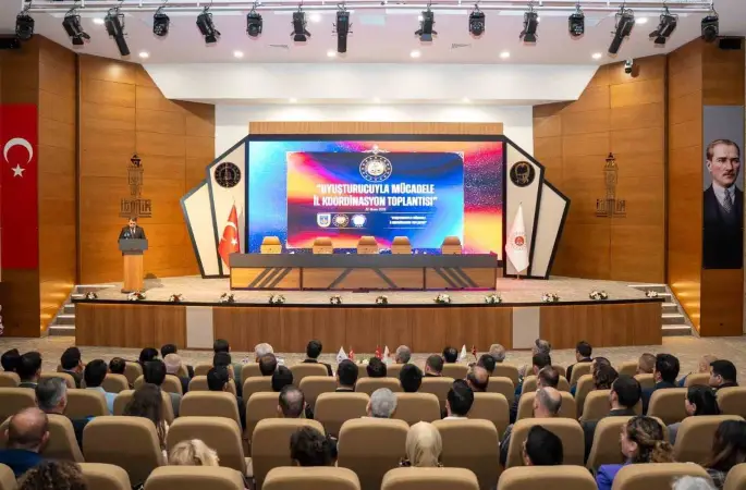 İzmir’de uyuşturucu raporu: Sentetik ecza yakalamaları yüzde 696 arttı
