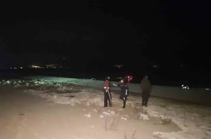 İznik Gölü’ne uçan otomobilde can pazarı
