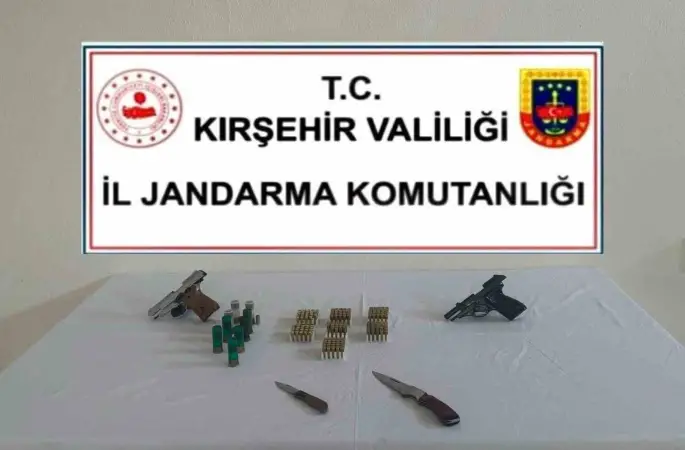 Jandarmadan ruhsatsız silah operasyonu
