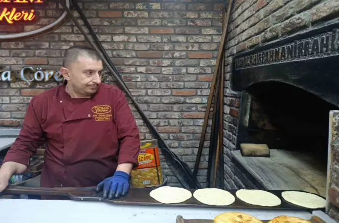 Kahramanmaraş’ın tecilli lezzeti Maraş çöreği Ramazan sofralarını süslüyor
