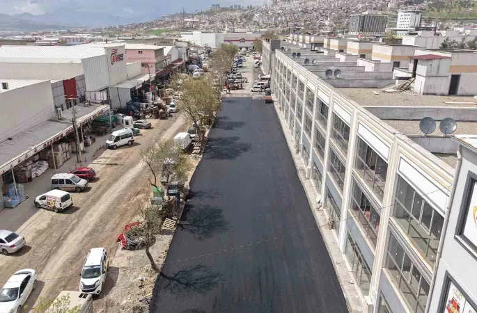 Kahramanmaraş’ta asfalt çalışmaları
