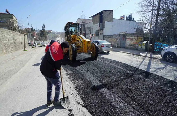 Kahramanmaraş’ta yol onarım ve yapım çalışmaları
