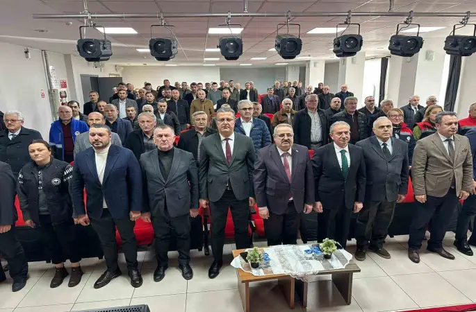 Kahverengi kokarca ile mücadelede muhtarlar bilgilendirildi
