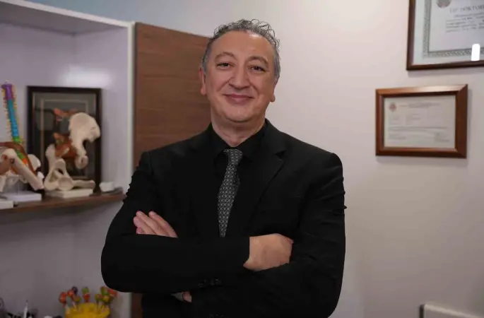 Kalça ağrısına kapalı cerrahiyle konforlu çözüm
