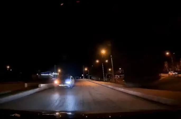 Karabük’te ters yön tehlikesi kamerada
