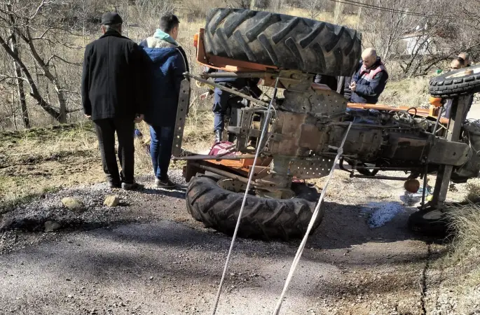 Karaman’da traktör kazası: 1 ölü, 1 yaralı
