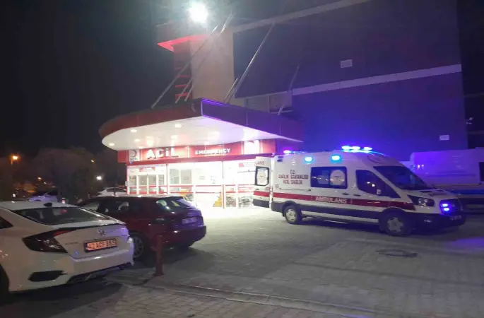 Karapınar’da iki otomobil çarpıştı: 4 yaralı
