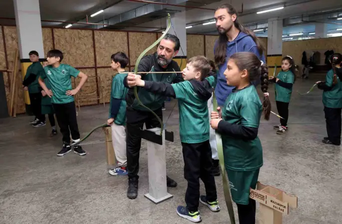 Karatay’da Spor Okulları gençleri geleceğe taşıyor
