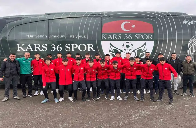 Kars 36 Spor U16 Takımı Türkiye Şampiyonası için Bingöl yolunda
