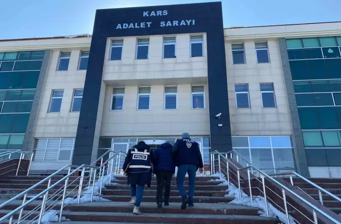 Kars’ta aranan şahıslara operasyon: 3 hükümlü yakalandı
