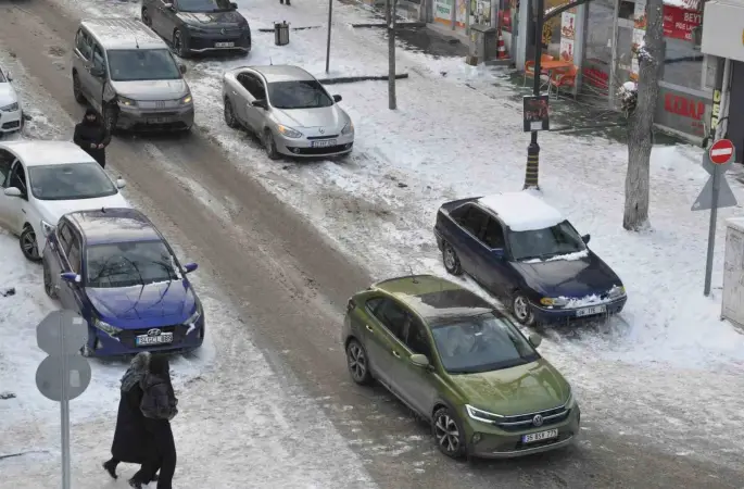 Kars’ta trafiğe kayıtlı araç sayısı 54 bin 850’ye ulaştı
