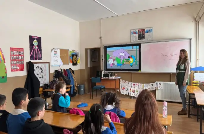 Kars’ta Yeşilay’dan miniklere sağlıklı yaşam eğitimi
