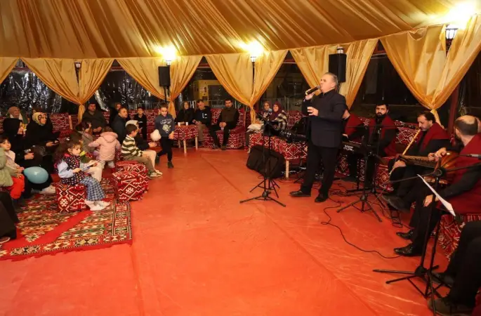 Kartepe’de ilahi dinletisi gönüllere dokundu
