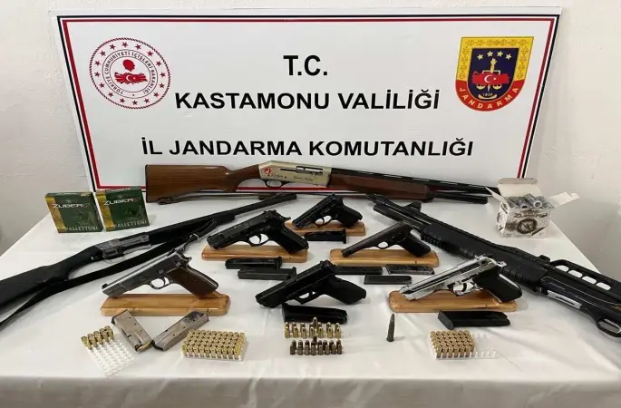 Kastamonu’da çok sayıda silah ele geçirildi: 7 gözaltı
