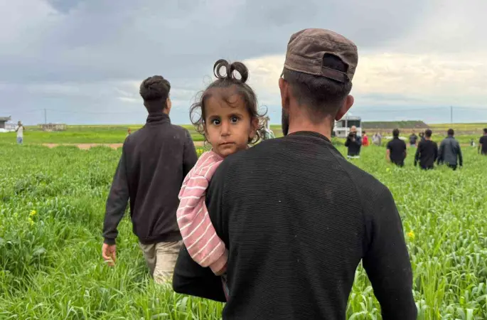 Kayıp kız çocuğu ile ilgili sevindirici haber: Evlerinin 3 kilometre uzağında uyurken bulundu
