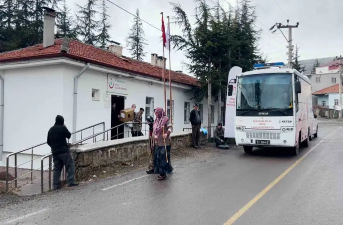 Kayırlı köyünde vatandaşlara mobil sağlık hizmeti
