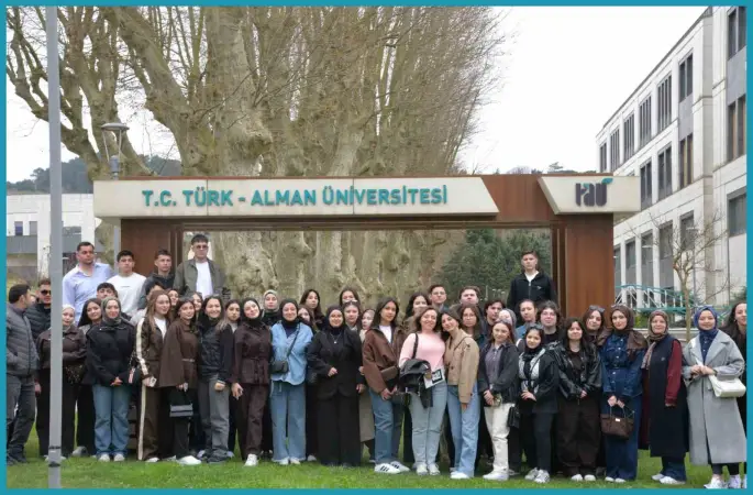 Kaynaşlılı öğrenciler Türk-Alman Üniversitesi’ni tanıdı
