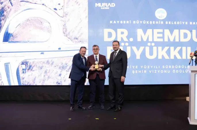Kayseri Büyükşehir, 2025’i ödüllerle taçlandırdı
