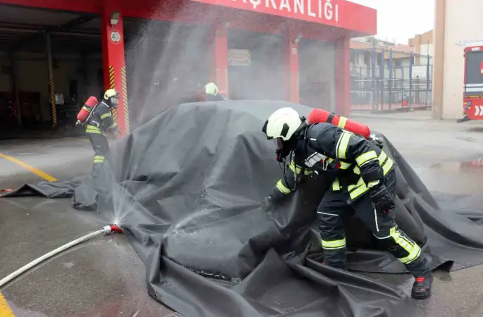 Kayseri itfaiyesi elektrikli araç yangınları için teyakkuzda
