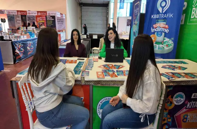 Kayseri Kitap Fuarı’nda çocukların keyfi yerinde
