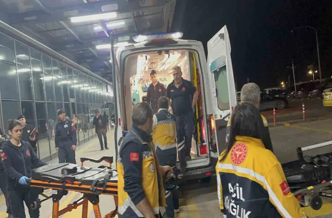 Kazada yaralanan Günyüzü Kaymakamı ve şoförü hastaneye getirildi
