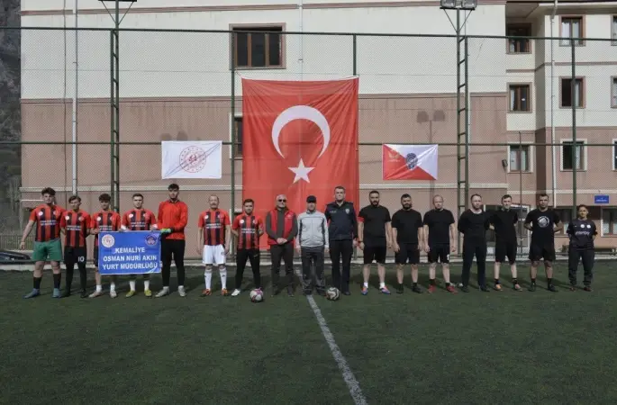 Kemaliye’de Polis Haftası’nda dostluk maçı düzenlendi
