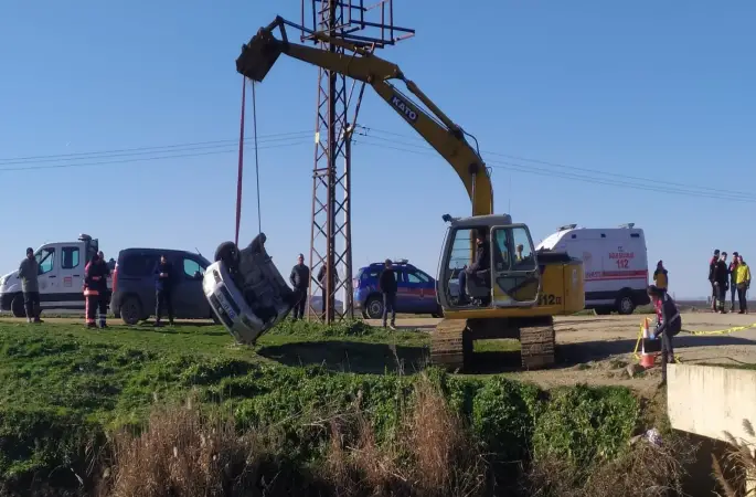 Keşan’da sulama kanalına düşen otomobilin sürücüsü hayatını kaybetti
