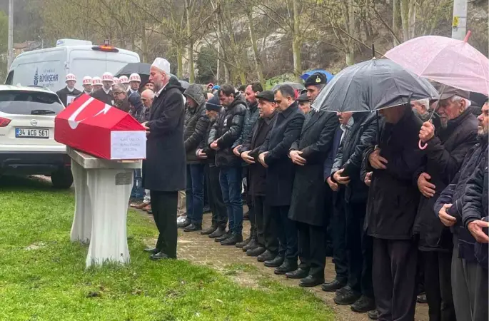 Kıbrıs Gazisi Sabri Aslan son yolculuğuna uğurlandı
