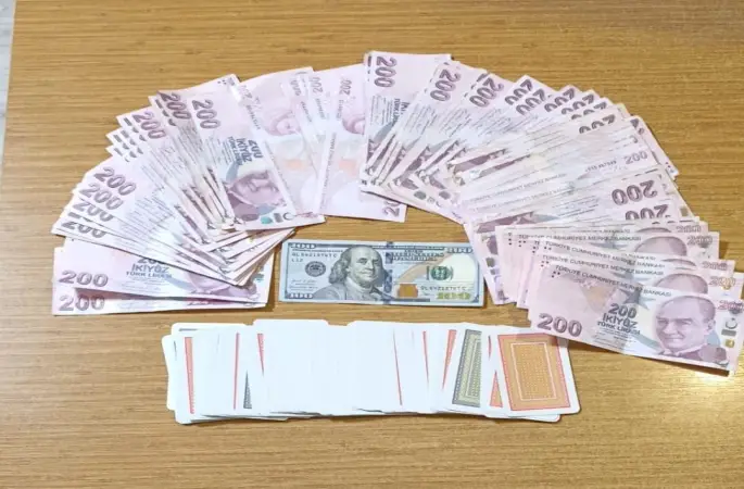 Kıraathanelere kumar denetimi: 11 kişiye idari para cezası

