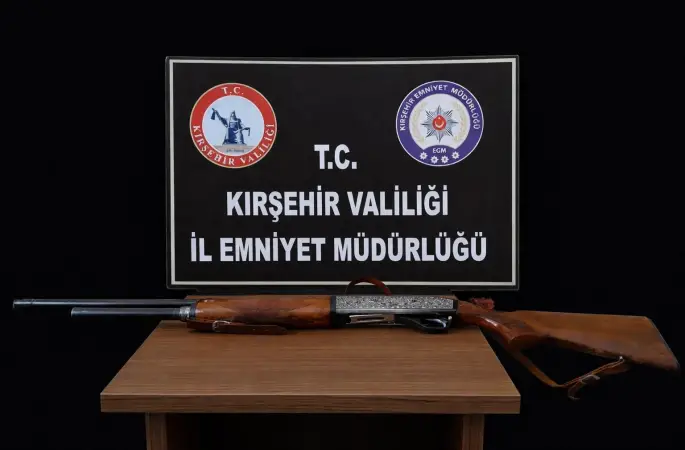 Kırşehir’de polis ruhsatsız silah ele geçirdi
