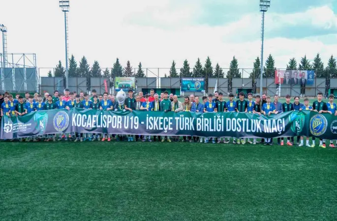Kocaelispor U19 ile İskeçe Türk Birliği dostluk maçında karşılaştı
