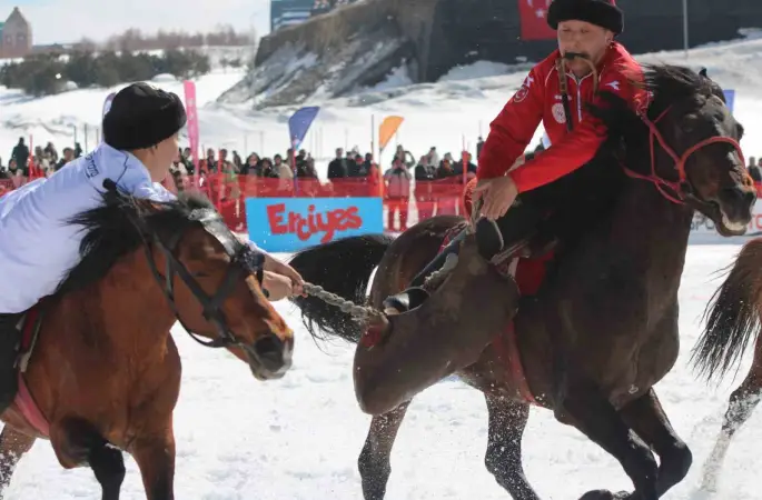 Kökbörü Oyunları Erciyes 2026 nefes kesti
