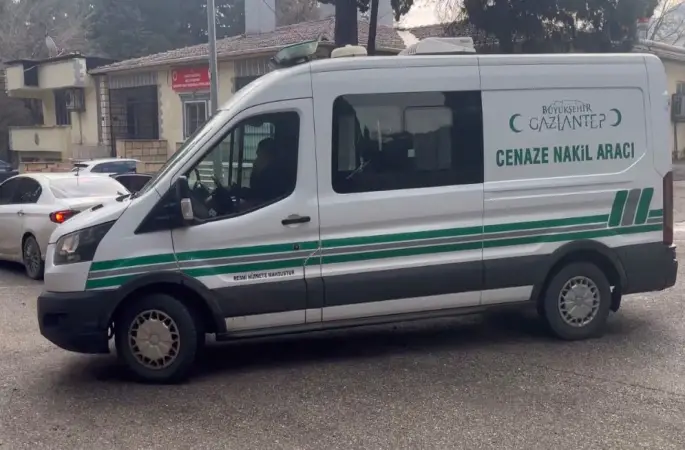 Kontrolden çıkarak takla atan aracın genç sürücüsü hayatını kaybetti
