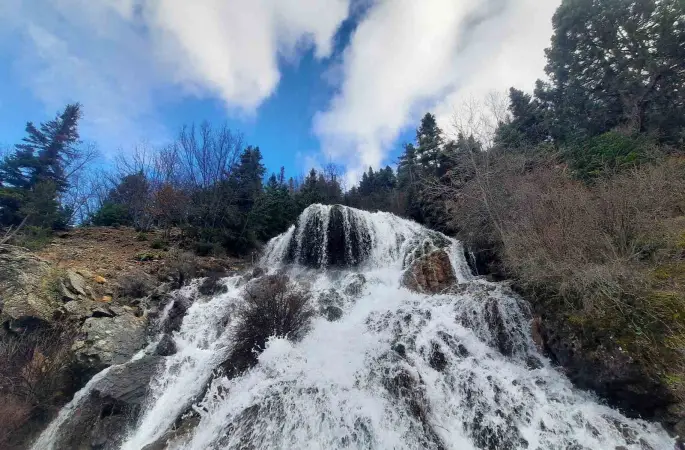 Konya’da ’Güngörmez Şelalesi’, yüzyıllık değirmen geleneğini ve kaybolan bir ritüeli hatırlatıyor
