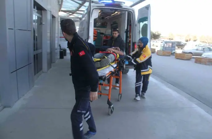 Konya’da inşaattan düşen işçi yaralandı
