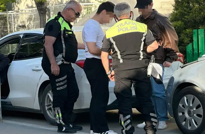 Korsan taşımacılığa ağır ceza: Sürücüye 100 bin TL, yolcuya ise 3 bin 800 TL ceza kesildi
