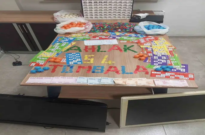 Kumarhaneye çevrilen iş yerine suçüstü operasyon
