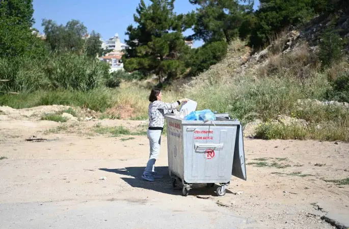 Kuşadası Belediyesi’nden çevre temizliği çağrısı
