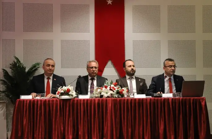 Kütahya’da ’Bilişim Suçları ve Dijital Güvenlik’ paneli
