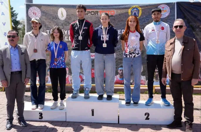 Kütahya’da Oryantiring milli takım seçmeleri tamamlandı
