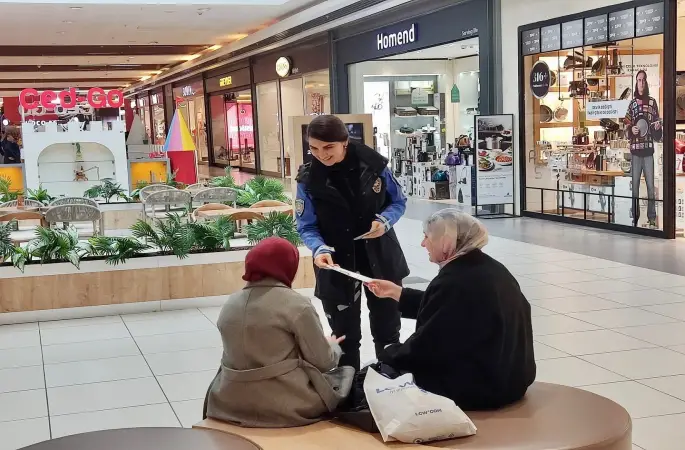 Kütahya’da Toplum Destekli Polislerden esnaf ve vatandaşlara bilgilendirme
