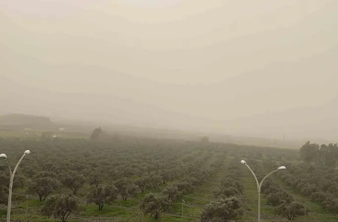 Libya kaynaklı toz taşınımı Osmaniye’de etkili oldu
