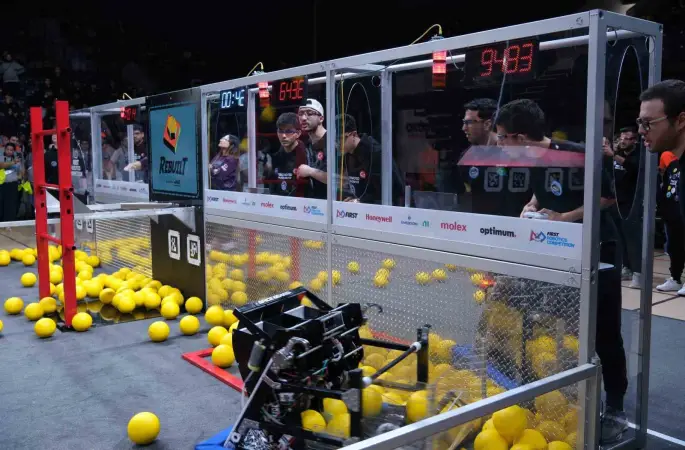 Liseli takımlar, FRC 2026’nın ikinci etabında yeniden sahada
